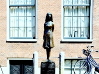 Museo di Amsterdam Statua di Anna Frank