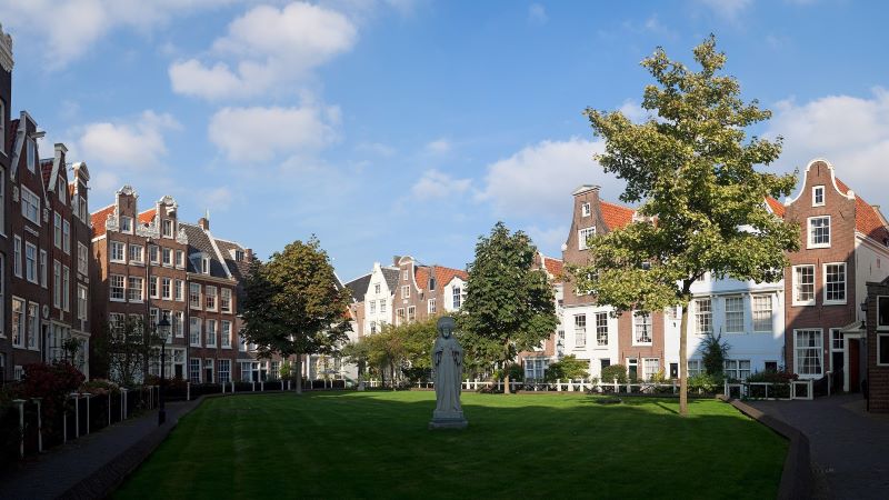 Jardín Begijnhof de Ámsterdam